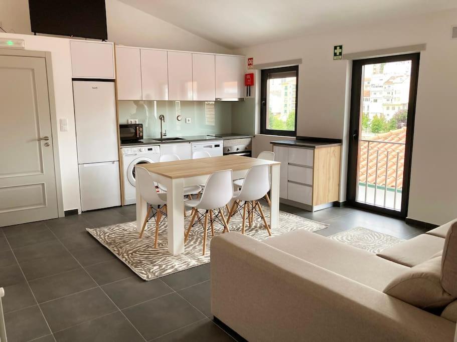 Casa Do Largo Apartment Braganca Luaran gambar